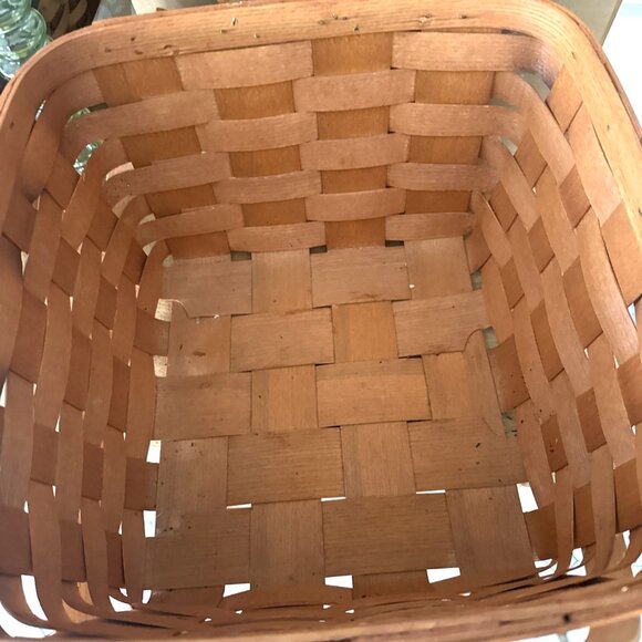 Peterboro Basket Co. Picnic Basket with Lid 13x13x8” - Picture 3 of 13